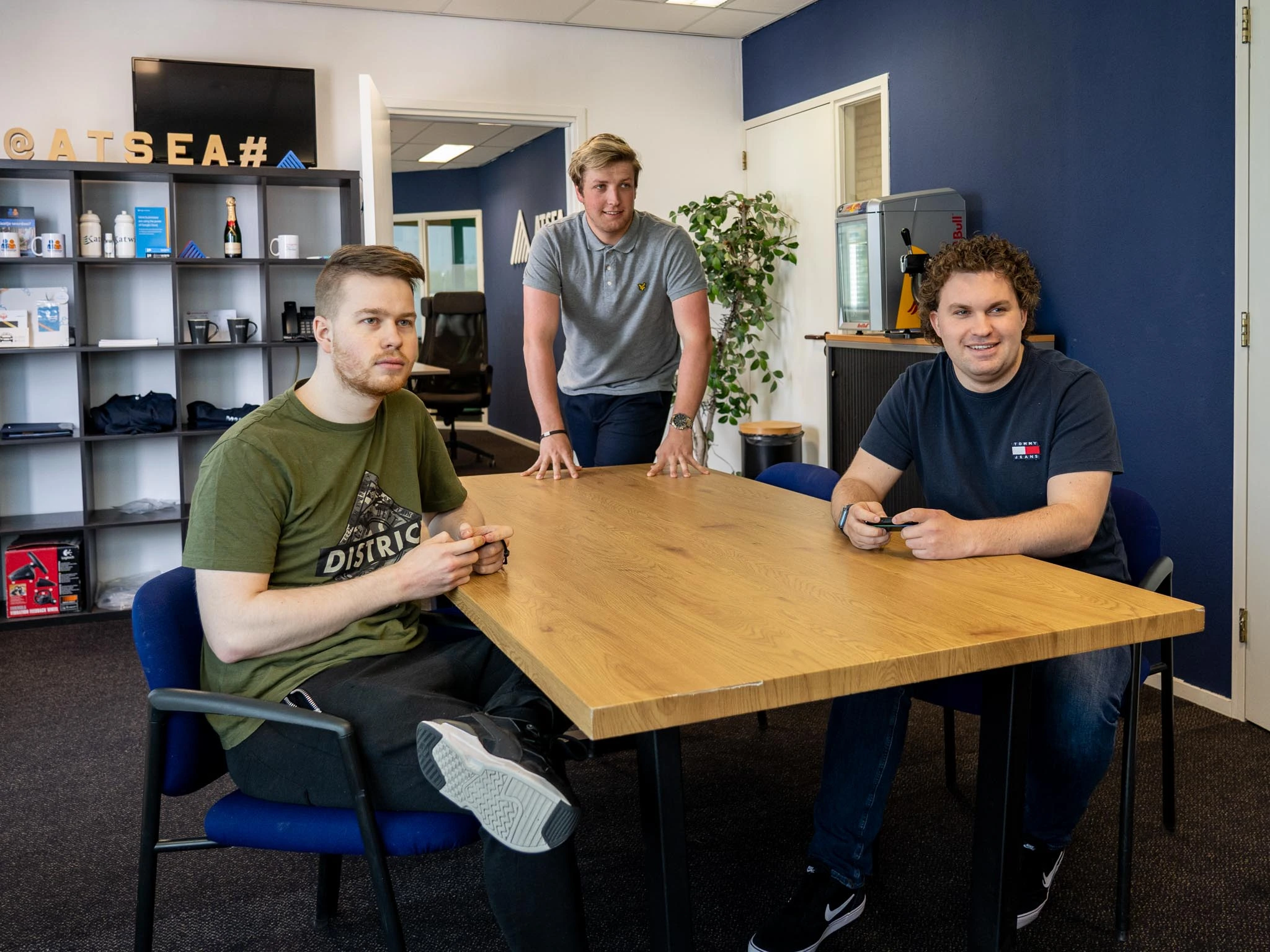 Teamoverleg bij AtSea Media – samenwerken aan WordPress onderhoud Voorhout.